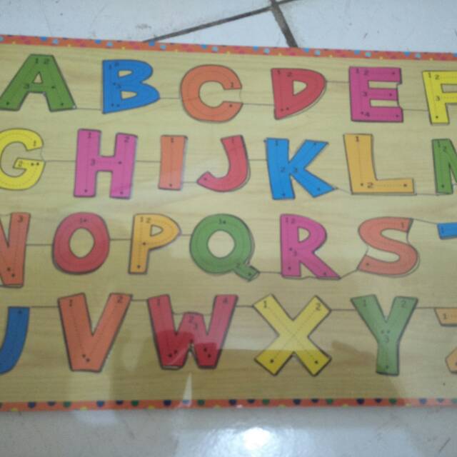 Puzzle stiker alfabet