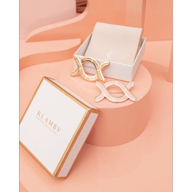 Monogram Brooch Gold by Wearing Klamby