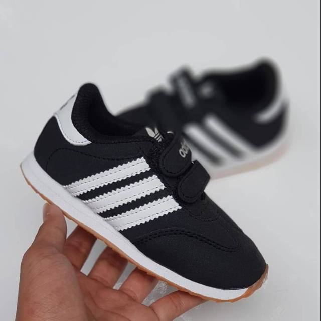 SEPATU ANAK ADIDAS WAFFLE
