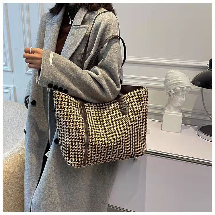 201664 Tas Tote Wanita Import Totebag Cewek Impor Shoulder Bag Cewe (1 KG MUAT 2) GT1917 LT2019 JTF01343 CR7732 EL5737 BQ3364