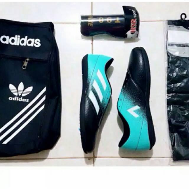 paket komplit sepatu futsal adidas,sepatu futsal komplit,sepatu futsal murah,sepatu futsal adidas x