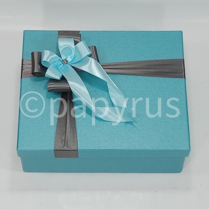 

Sale!!! Papyrus 22,5X27,5 Tinggi 10Cm Kotak Kado Gift Box - Paling Dicari