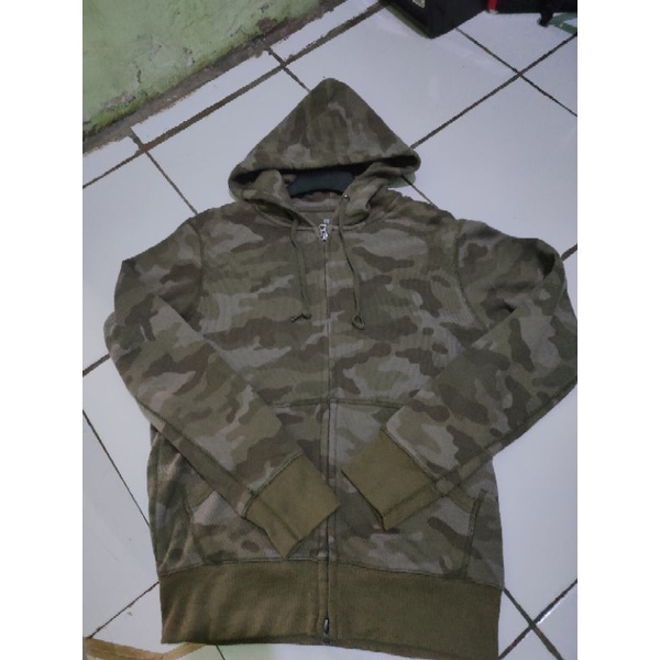 ZH UNIQLO camo