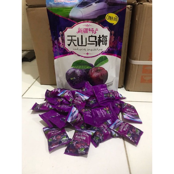 manisan buah cherry , persik dan plum isi 408gram