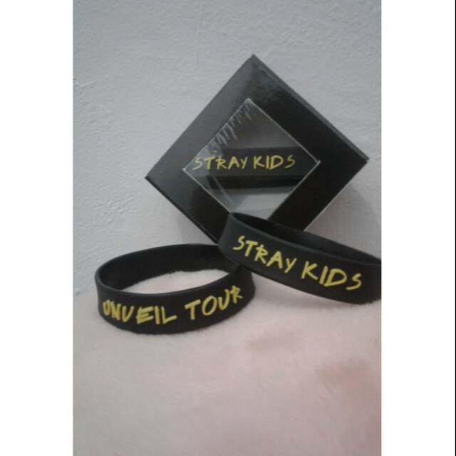 STRAY KIDS UNVEIL TOUR WRISTBAND [READ DESC]
