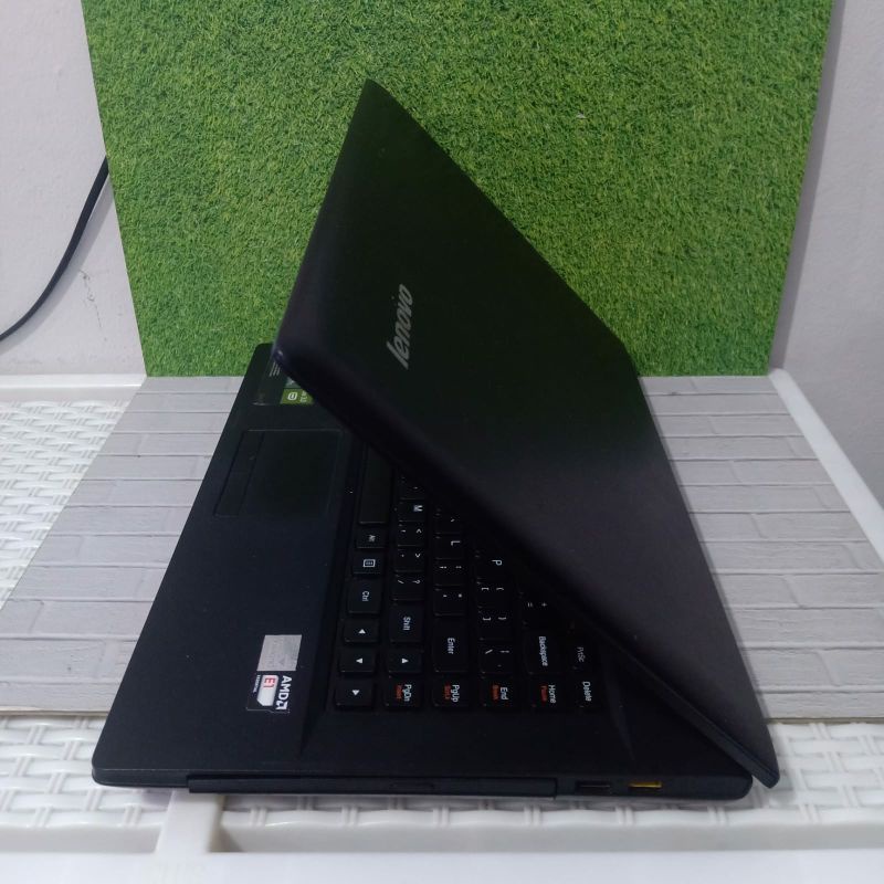 Laptop Lenovo G405, Amd E1-2100 Ram 4Gb HDD 320GB Vga Amd Radeon HD 8210 Layar 14 inch Full aplikasi ok