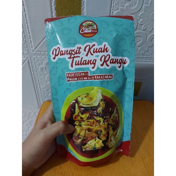 

Pangsit kuah tulang rangu