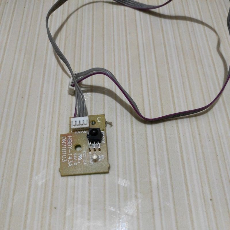 sensor ir remot lampu power tv polytron 24 inchi