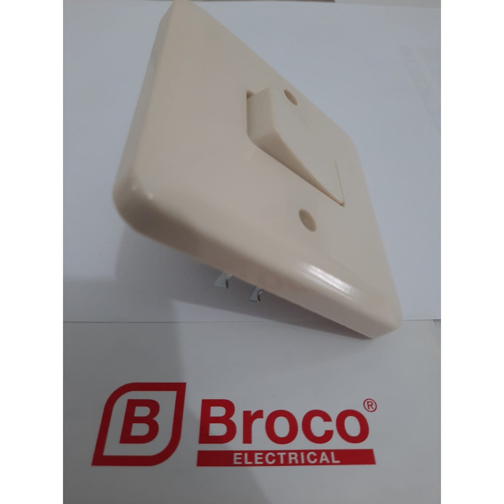 Saklar Single Broco New Cream Gee Urea 6621U