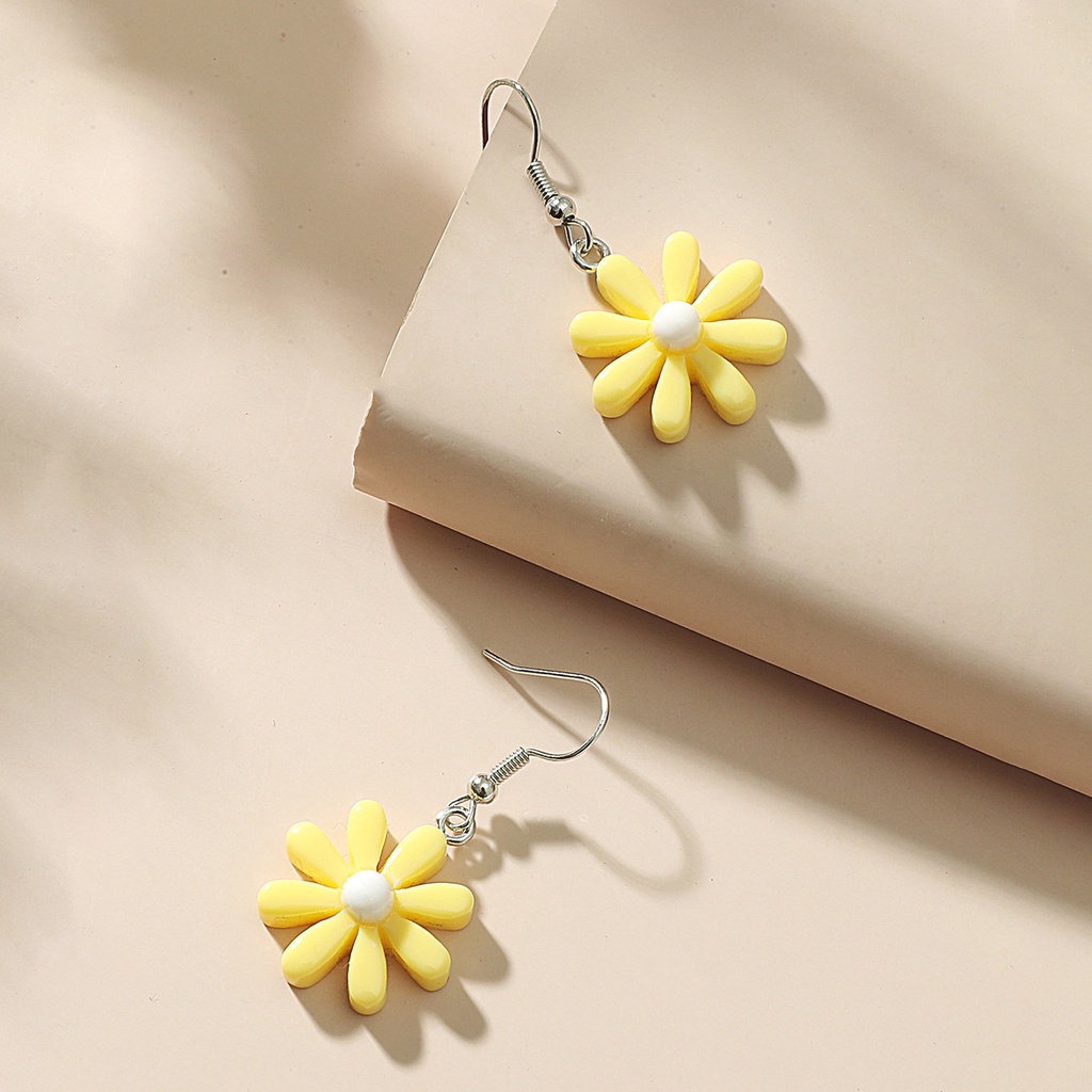 Korea Temperamen Resin Daisy Earrings Musim Panas Baru Net Merah Bunga Anting-Anting Perhiasan Wanita