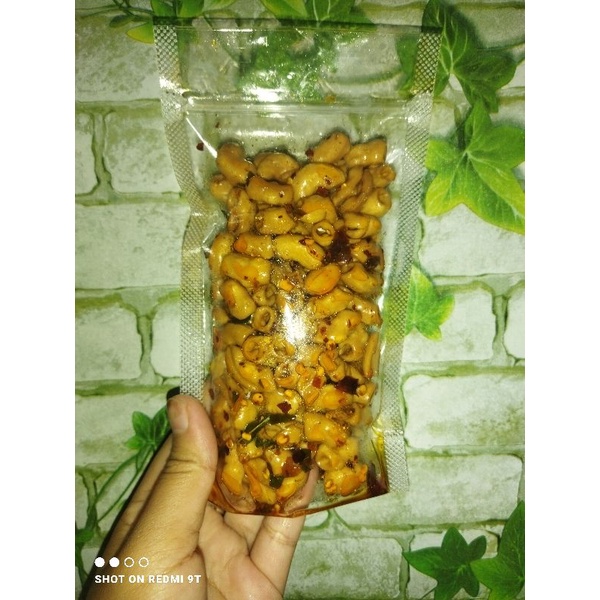 

Makroni_Bantat_pedas_daun_jeruk