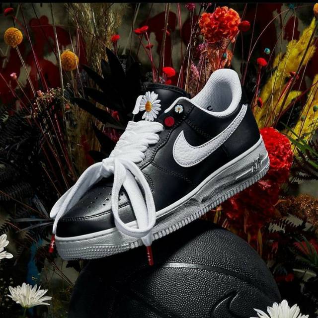 Jual NIKE AIR FORCE ONE G DRAGON BLACK WHITE Indonesia|Shopee Indonesia