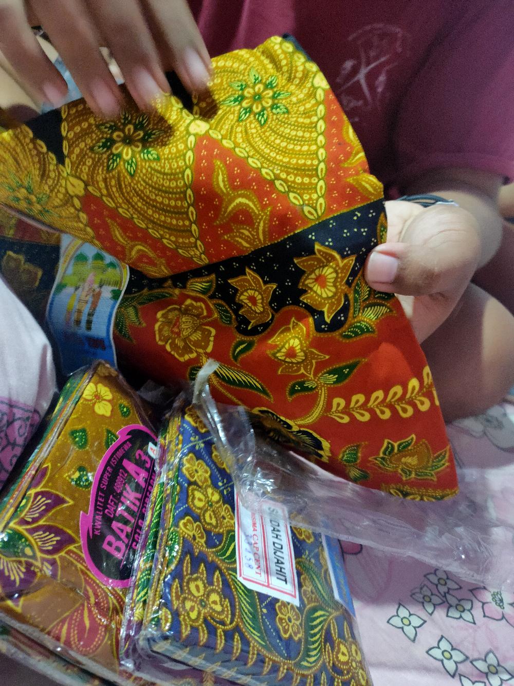 [random] Sarung Batik Halus Doa Ibu - Batik Solo Cirebon
