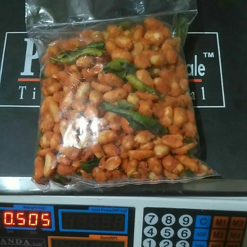 

Kacang Bangkok 500gr