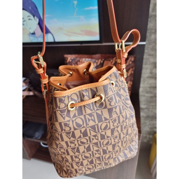 ❌ Sold❌ Bonia Serut Original