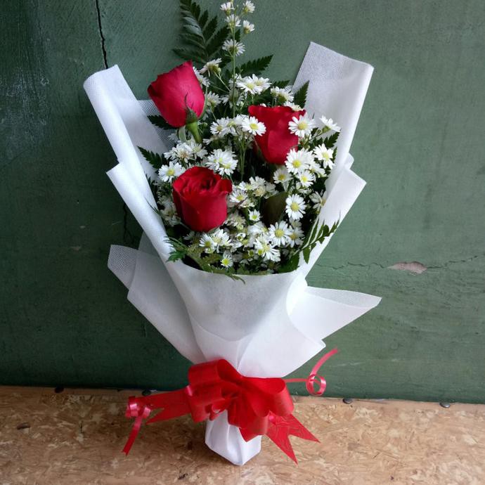 Best Produk Bunga Bucket Wisuda Bunga Mawar Asli Hand Bouquet Florist Buket Hadiah Shopee Indonesia