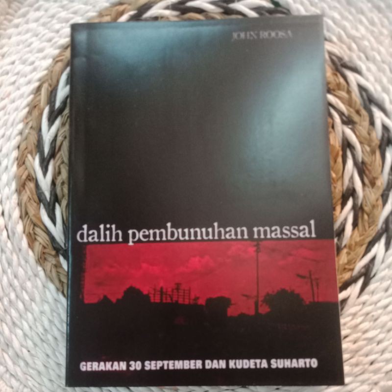 dalih pembunuhan massal