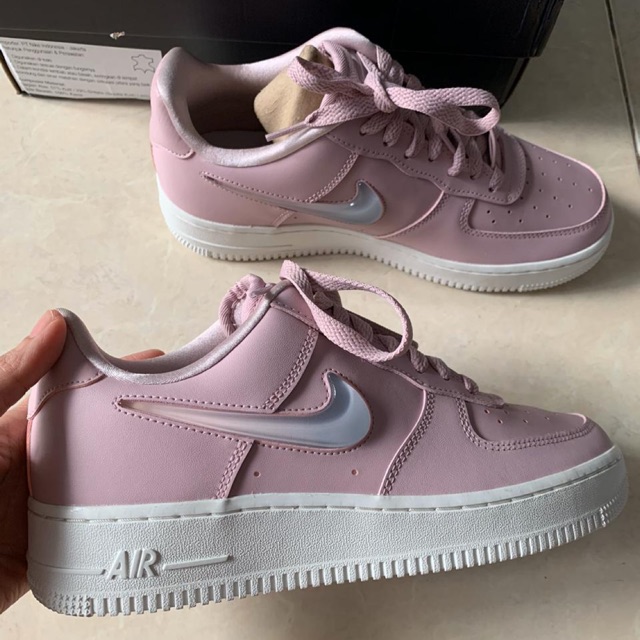 NIKE AIR FORCE 1 PALE PINK