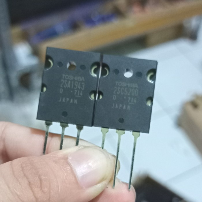 Hemat 1 Set Transistor 2Sc5200 C5200 - 2Sa1943 A1943 Kode Seri 714 Origanal Bagus