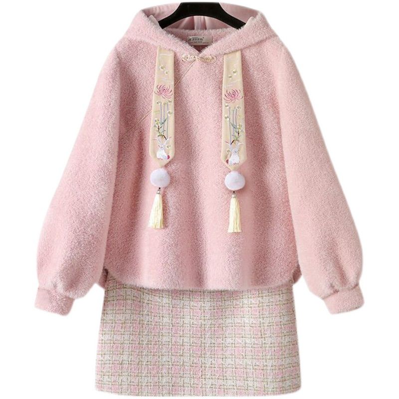 Girls' new winter suit middle school children's Chinese style Hooded Sweater skirt children's Plush