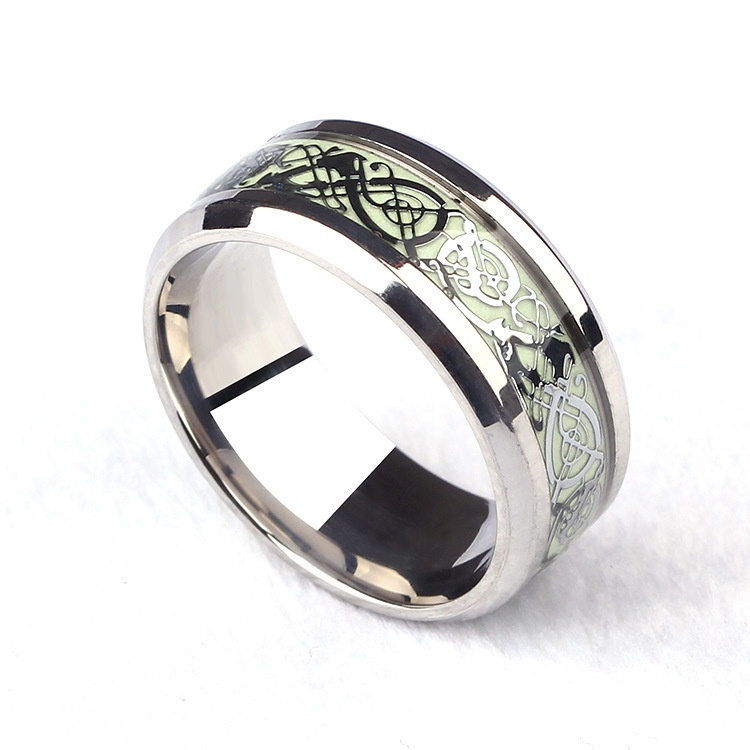 Cincin Bahan Stainless Steel Motif Naga Untuk Pria