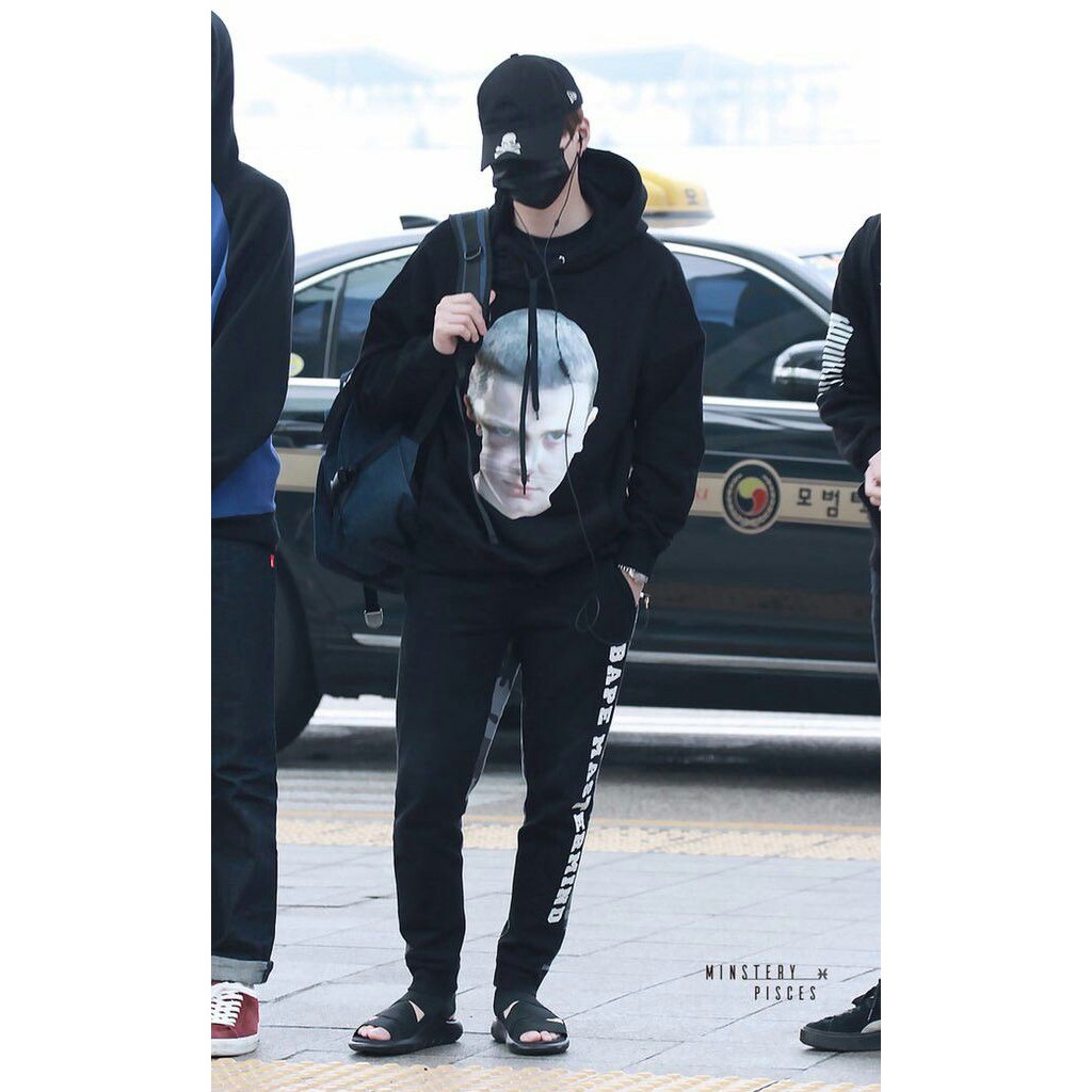 suga pake hoodie