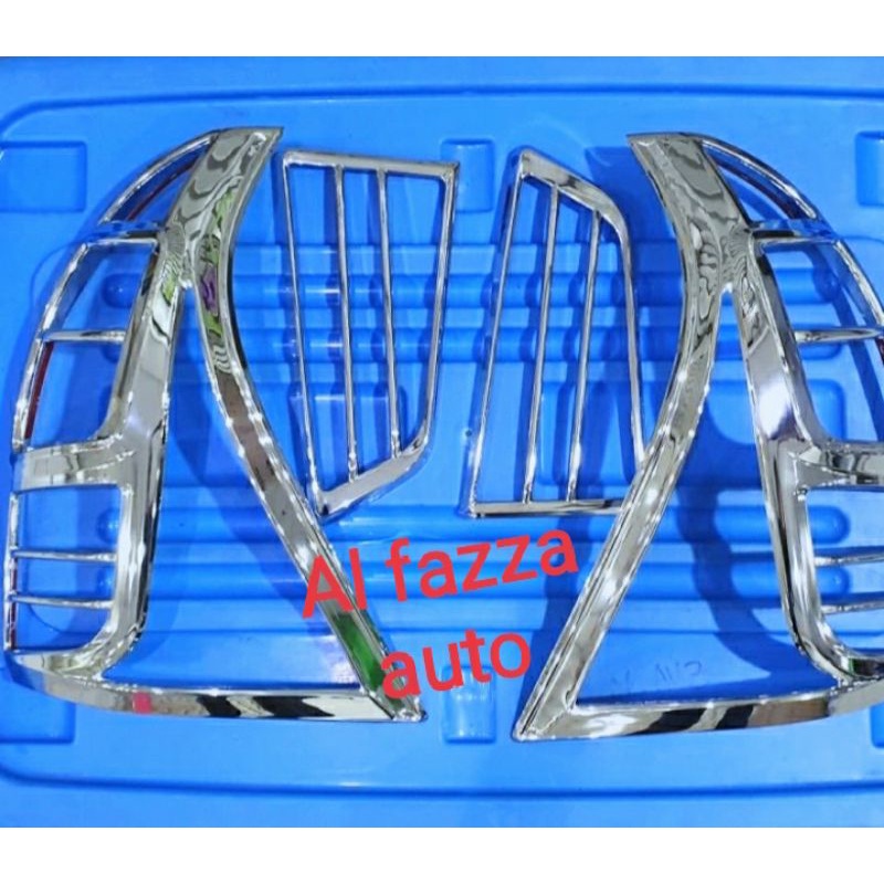 Garnish Lampu Belakang Chrome Grand Avanza 2015-2017