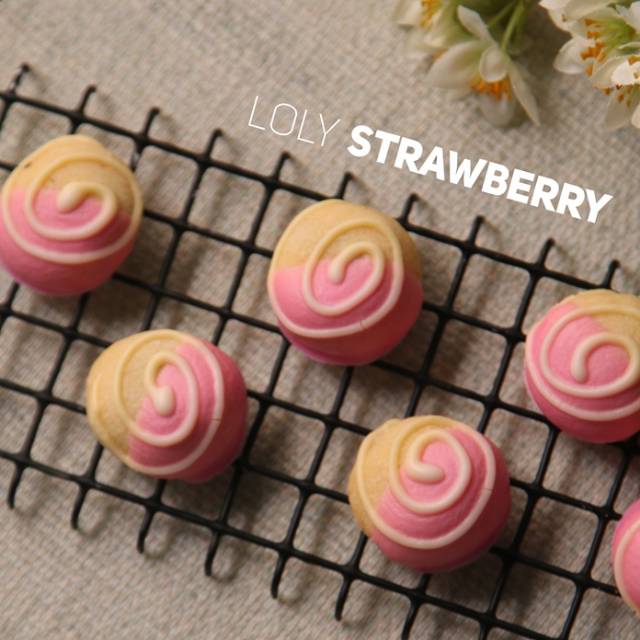 

Kue Kering Lolly Strawberry Home Made Roombutter Cookies Lebaran, Natal, Tahun Baru, Imlek, Parcel