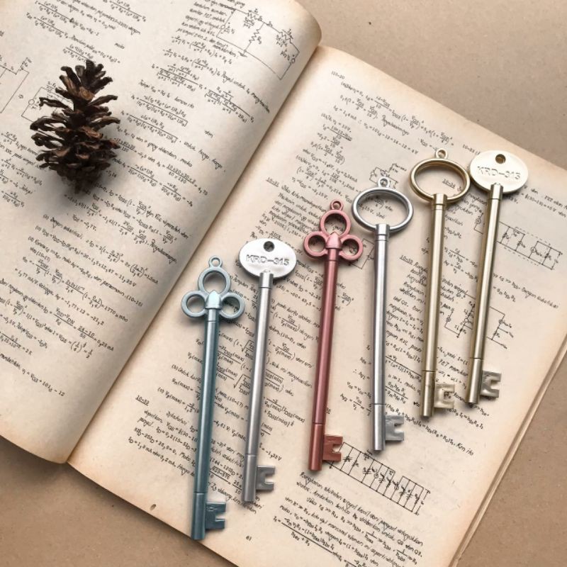 

[aisyjournal] Pena kunci key aesthetic vintage retro for journaling