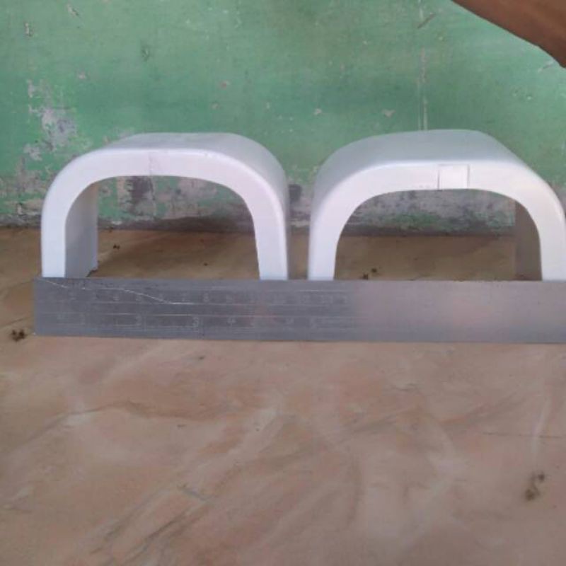 SLEBOR MINIATUR TRUK PVC skala 10