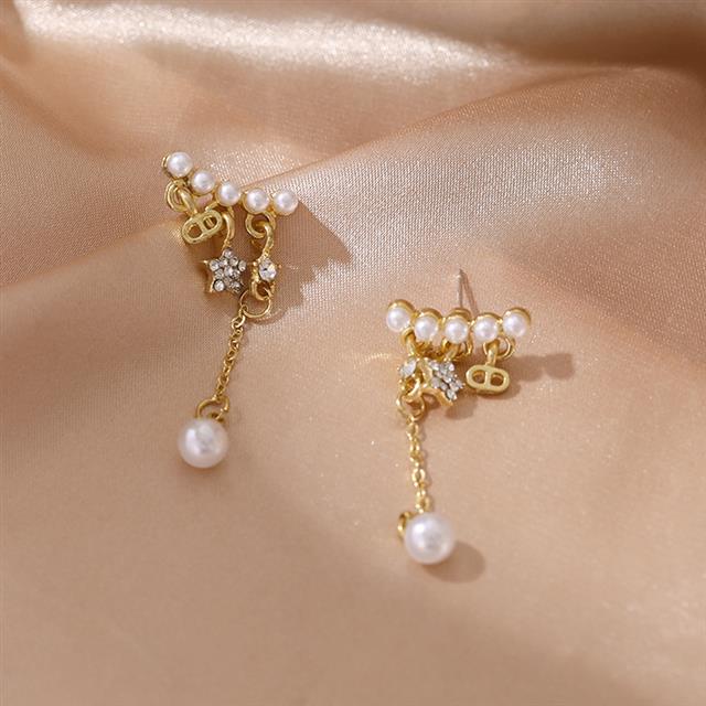 925 anting-anting Korea anting-anting melengkung Mutiara rumbai anting-anting Desain Dongdaemun rasa