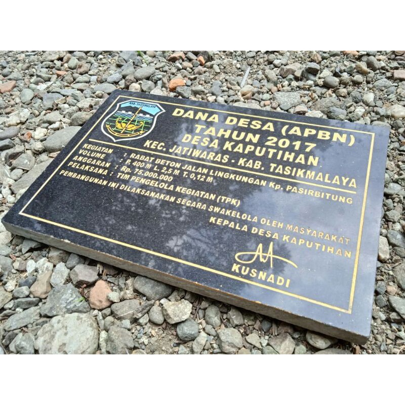 Prasasti Peresmian Pembangunan Granit PRASASTI GRANIT