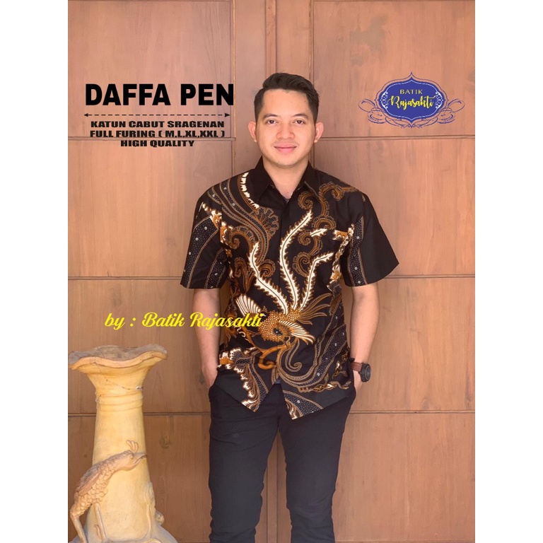 DAFFA RAJASAKTI KEMEJA BATIK SOLO PRIA LENGAN PENDEK LAPIS FURING ATASAN BATIK PREMIUM MODERN KATUN HALUS BAHUWIRYA  BANAMITRA BANAMITRA PUTIH BANGSAWAN BAYU PUTRA BERLIAN BIRU BHARATAYUDA BIMASENA BIRENDRA BIRU INDAH BRAHMAKERTA BRAHMAKERTA MERAH