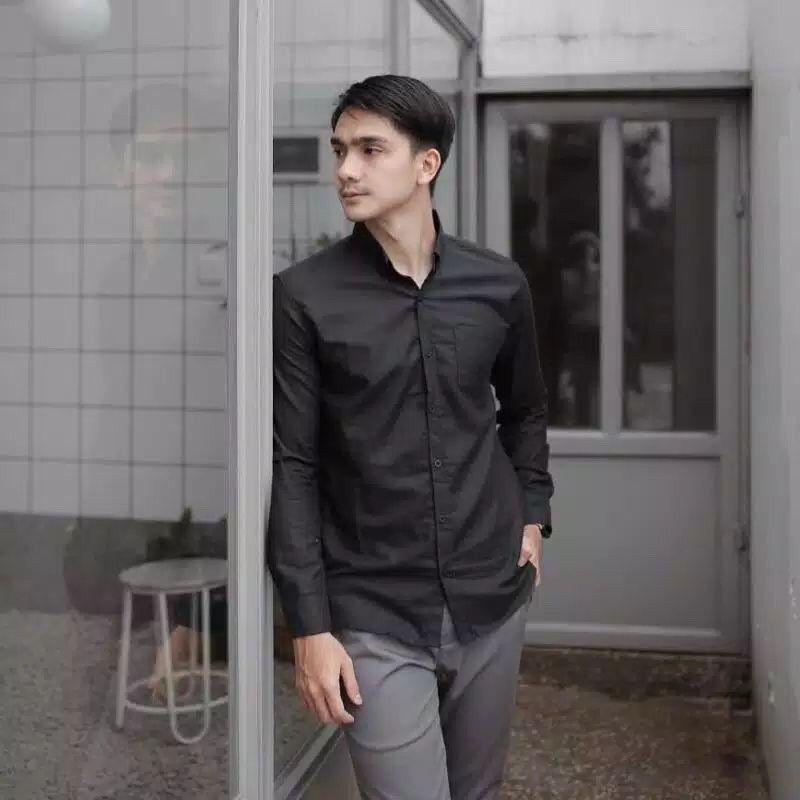 Baju Kemeja Pria Kasual Polos Hitam Putih Lengan Panjang /hem baju pria