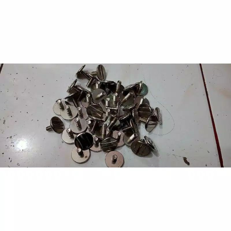 baut helm ink (besi)