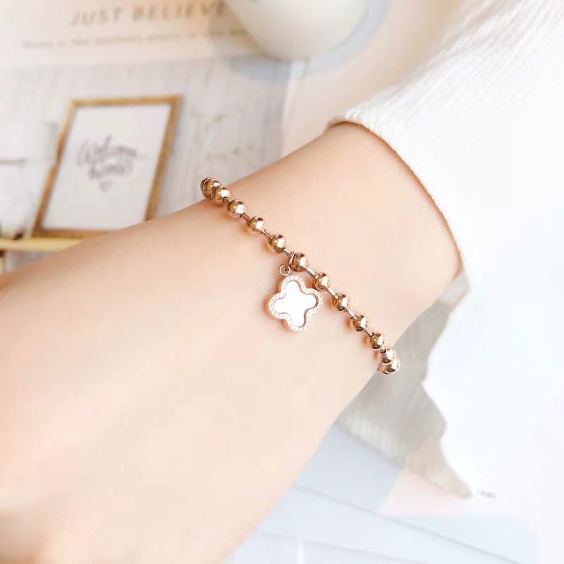 Gelang Beruntung Semanggi Empat Daun Perempuan Baja Titanium Berlapis Rose Gold Gelang Manik Bulat Sederhana Berkelas All-match Gelang Gaya Keren