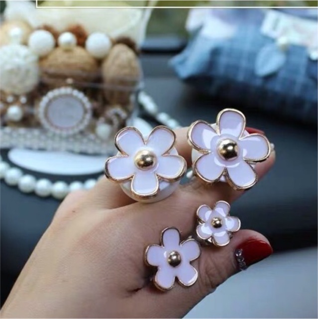 Barang mobil jepit ac parfume bunga lily 4 pcs PARFUM KLIP AC SMILE // Pengharum airfreshener