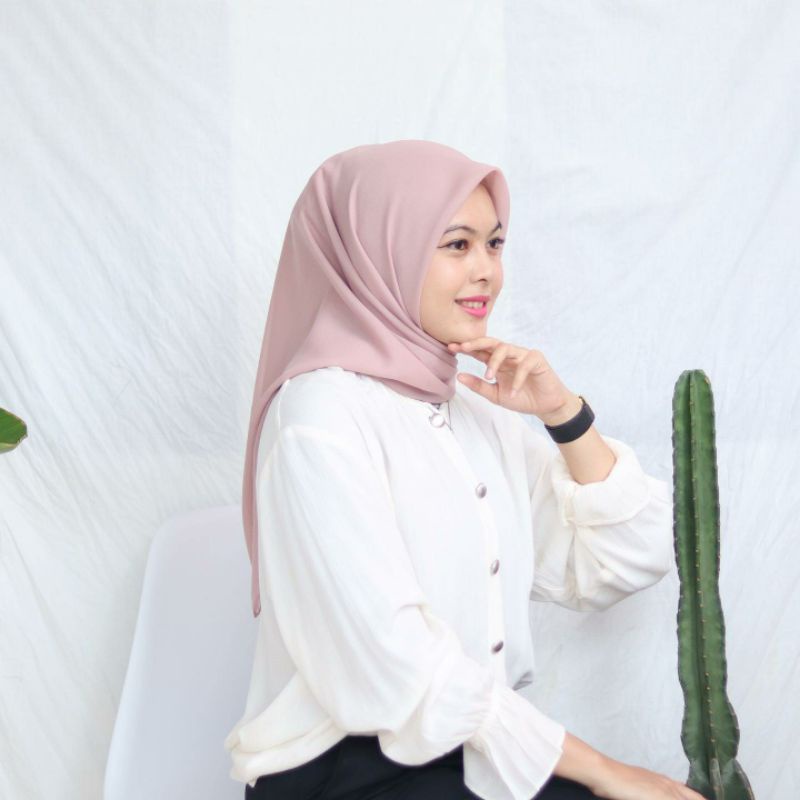 DAILY HIJAB SQUARE/ POLYCOTTON /Bella square