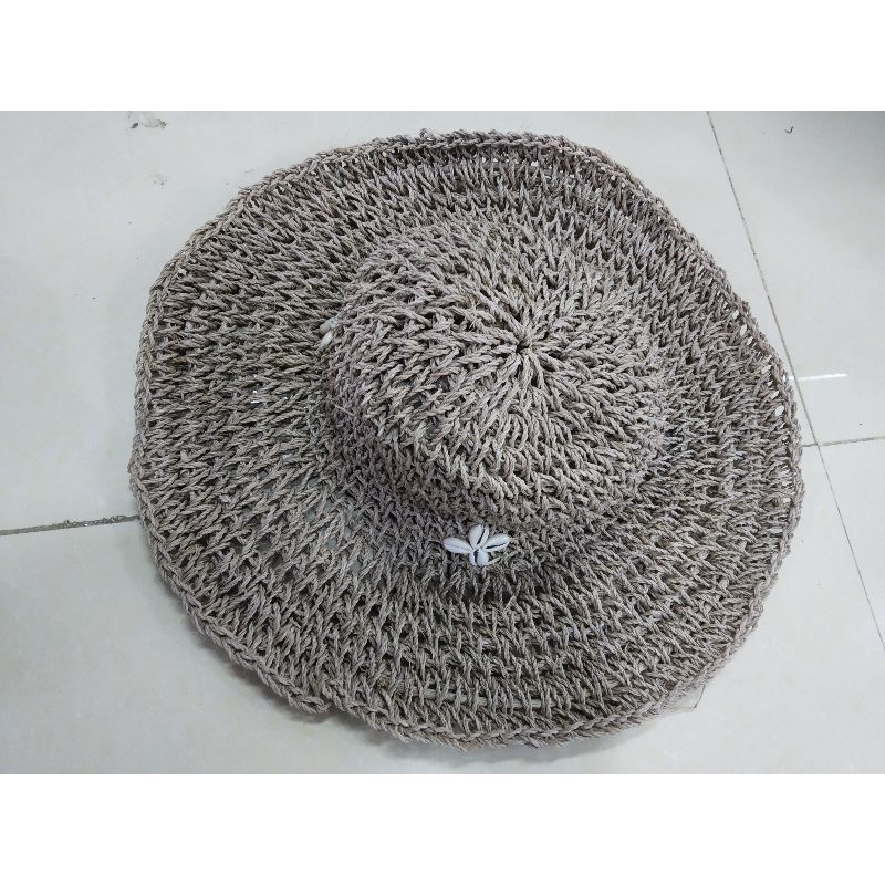 Topi Pantai Anyaman Bali souvenir Bali