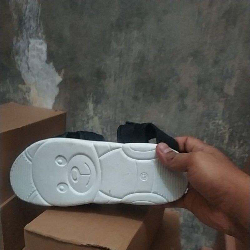 OBRAL LELANG  SEPATU&SENDAL