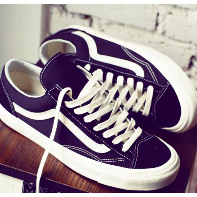 Sepatu Vans Oldskool oG LX Style 36 - Black/Marshmallow