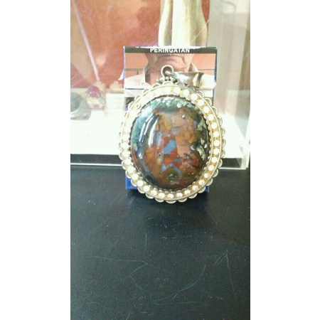 Batu akik pancawarna klawing