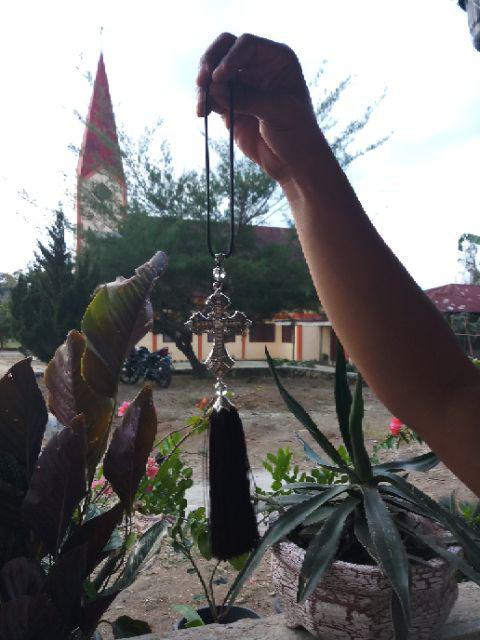 Gantungan Kaca Spion Dengan Hiasan Berlian Buatan Dan Gambar Salib Yesus Untuk Dekorasi Rumah