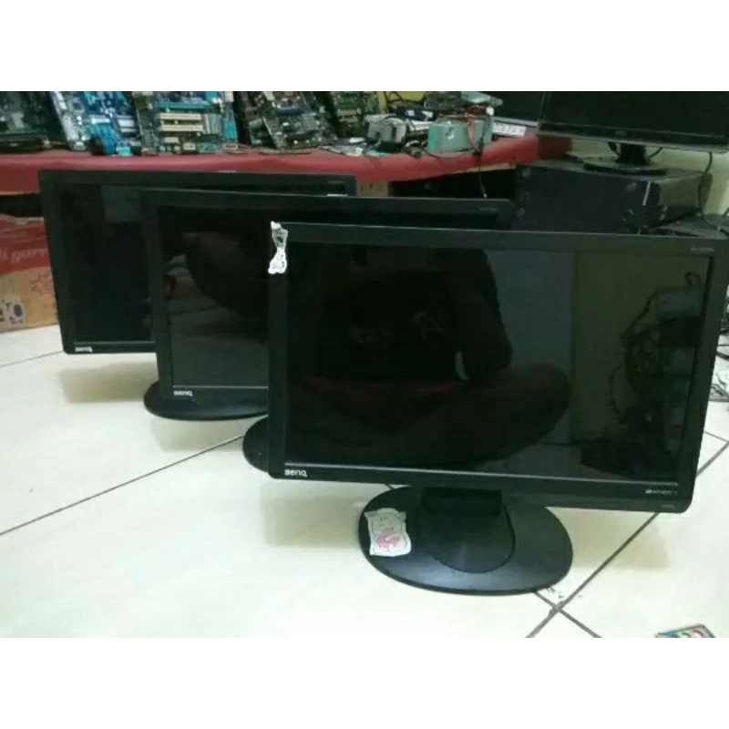 Monitor 16in Inch WideScreen Komputer PC CCTV LCD LED Normal