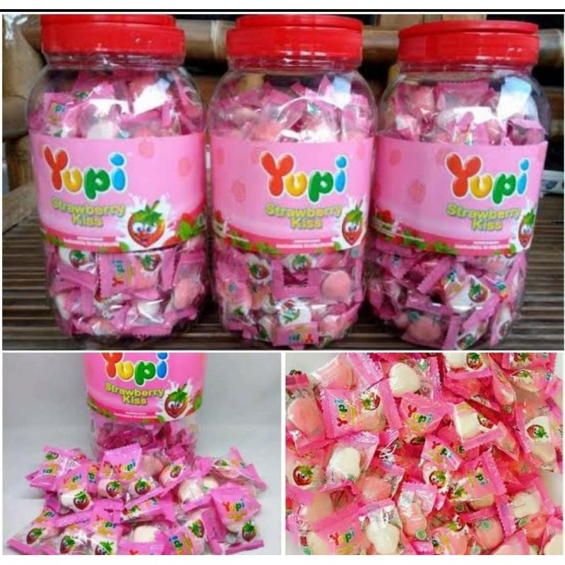 

Permen Yupi Strawberry Kiss Toples isi 125 pcs