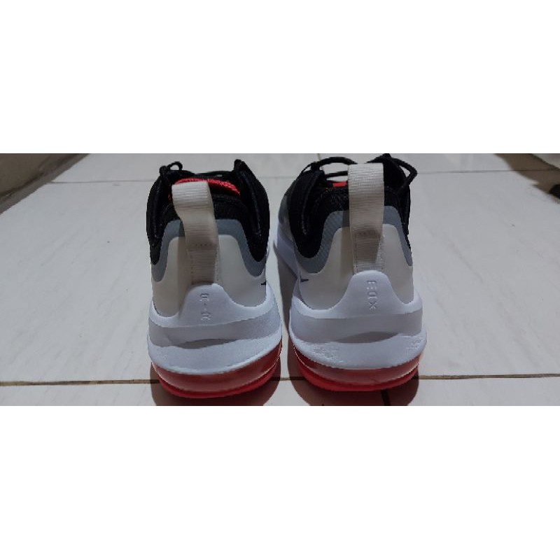 Nike Air Max Axis