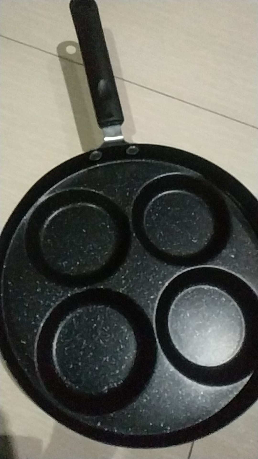 Teenra Frying Pan / Panci Telur Omelet Egg Non-stick ( 4 Lubang, 24 Cm )