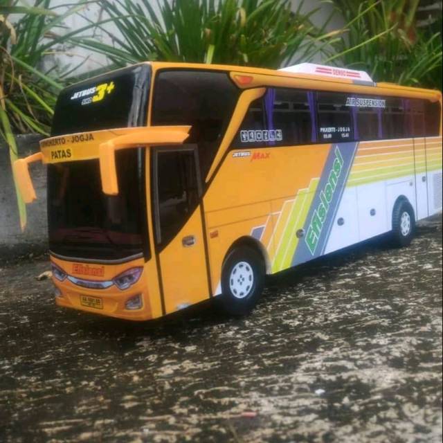 Miniatur bus jetbus 3+