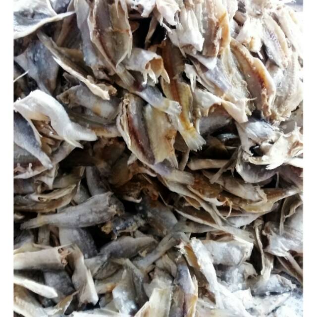 

Ikan asin gulama (gulama buang kepala)