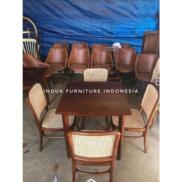 SET MEJA MAKAN ROTAN 4 KURSI JATI SOLID.SET KURSI CAFE ROTAN 4 KURSI